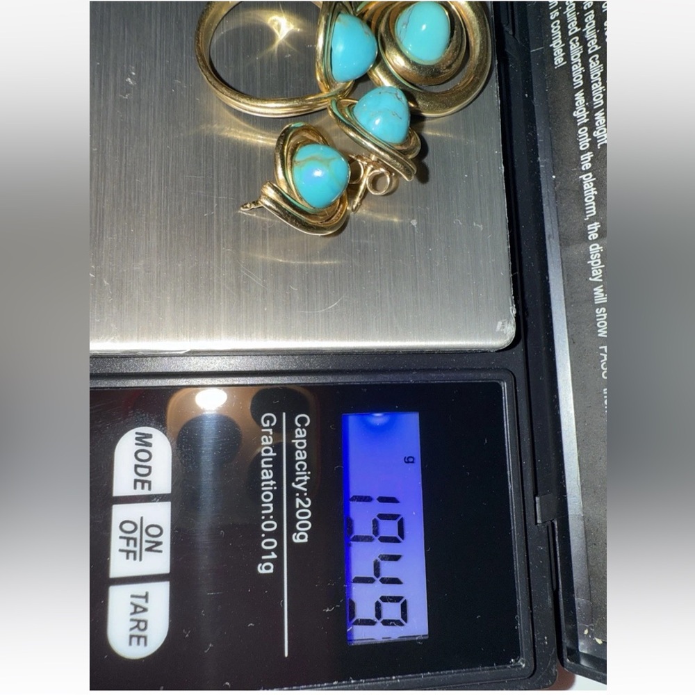 18k sold Italian gold Elegant Gold and Turquoise necklace Earrings and ring set